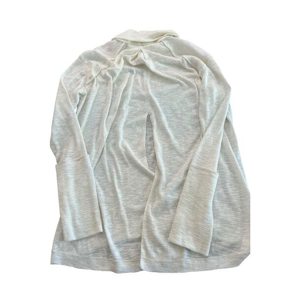 Free People Women's White Split Back Turtleneck Long Sleeves Top Size Large - Picture 5 of 6